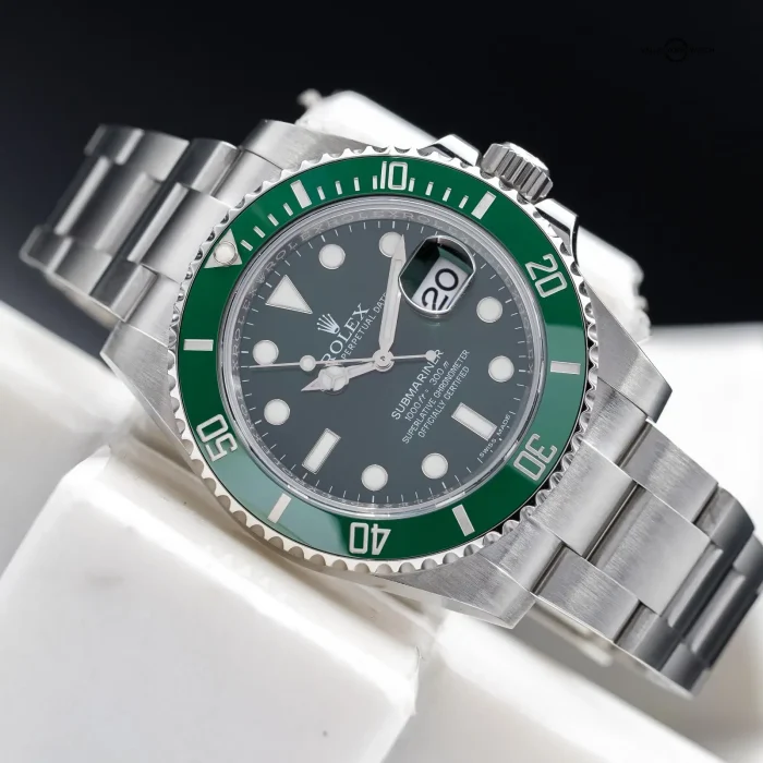 Rolex Submariner Date Hulk Steel Ceramic Green Dial Automatic Watch 116610LV